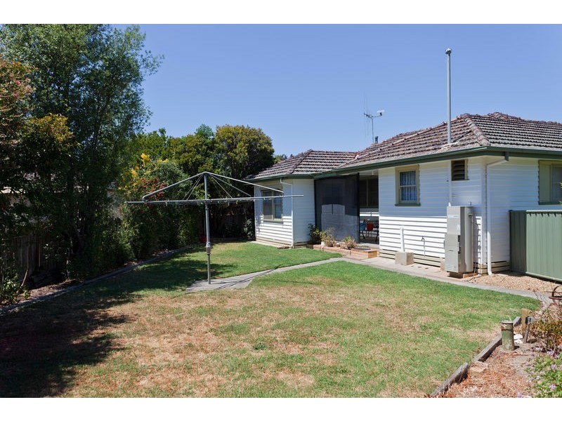 4 Nicholls Court, White Hills VIC 3550