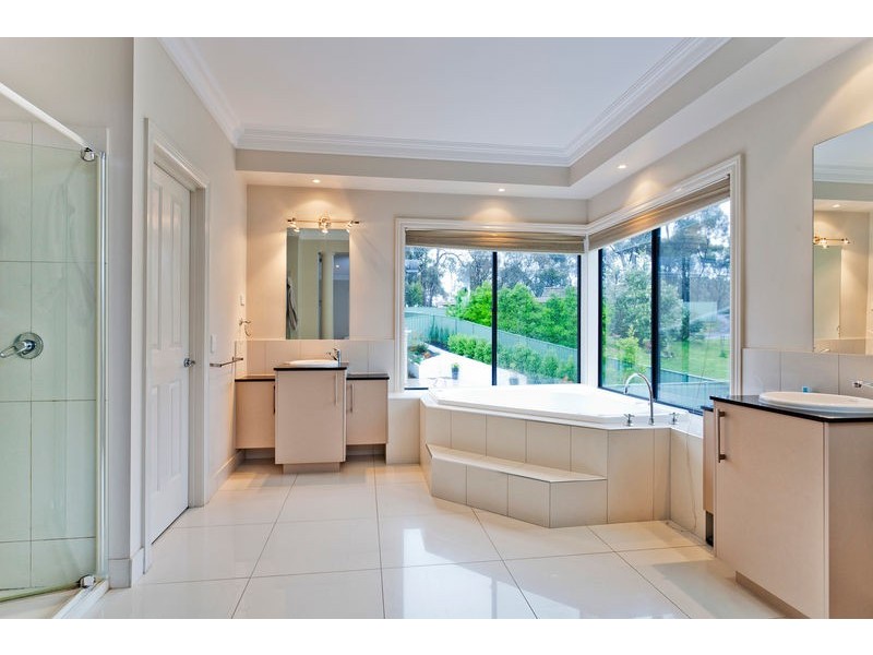 3 Federation Terrace, Strathdale VIC 3550