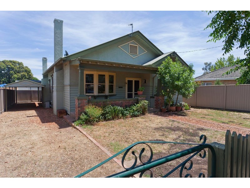 30 Somerville Street, Flora Hill VIC 3550