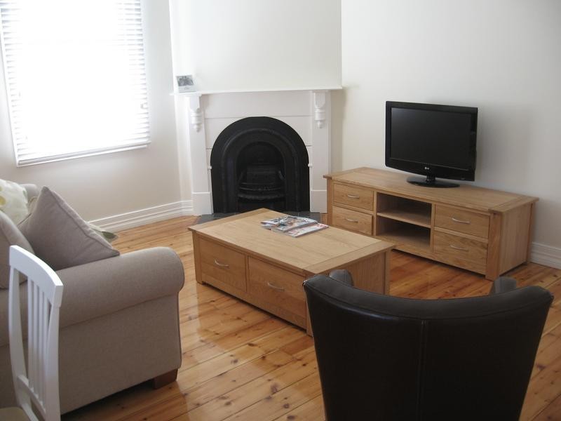 10 Hoskins Street, Quarry Hill VIC 3550