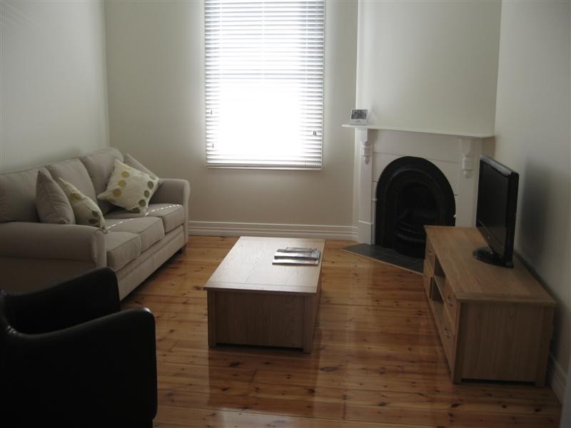 10 Hoskins Street, Quarry Hill VIC 3550