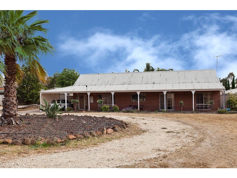 87 Buckland Street, Epsom VIC 3551