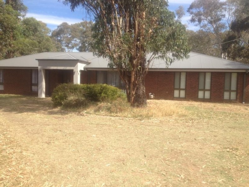 109 Crusoe Road, Kangaroo Flat VIC 3555