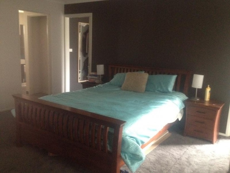 109 Crusoe Road, Kangaroo Flat VIC 3555