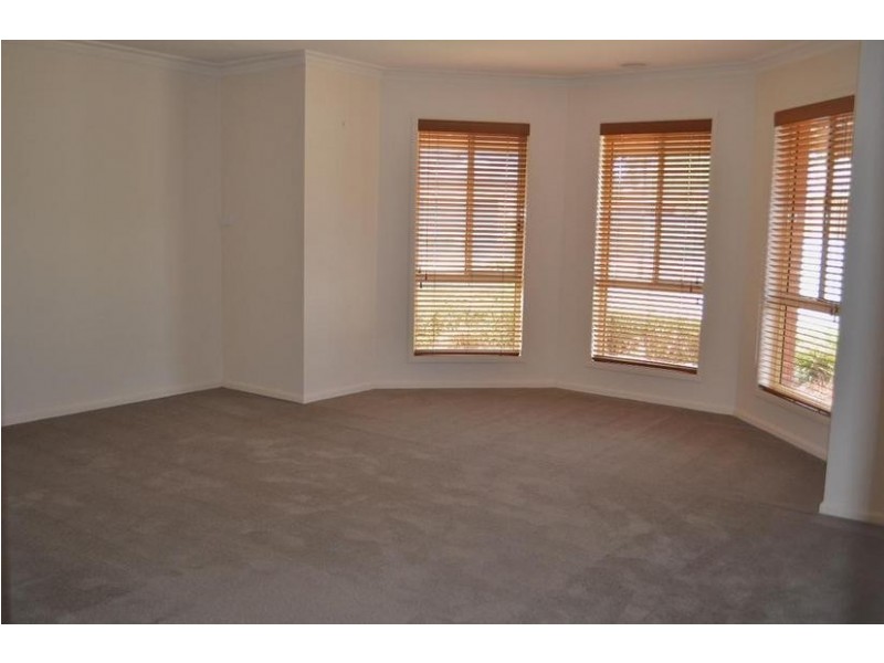 19 Candlewood Drive, Strathfieldsaye VIC 3551