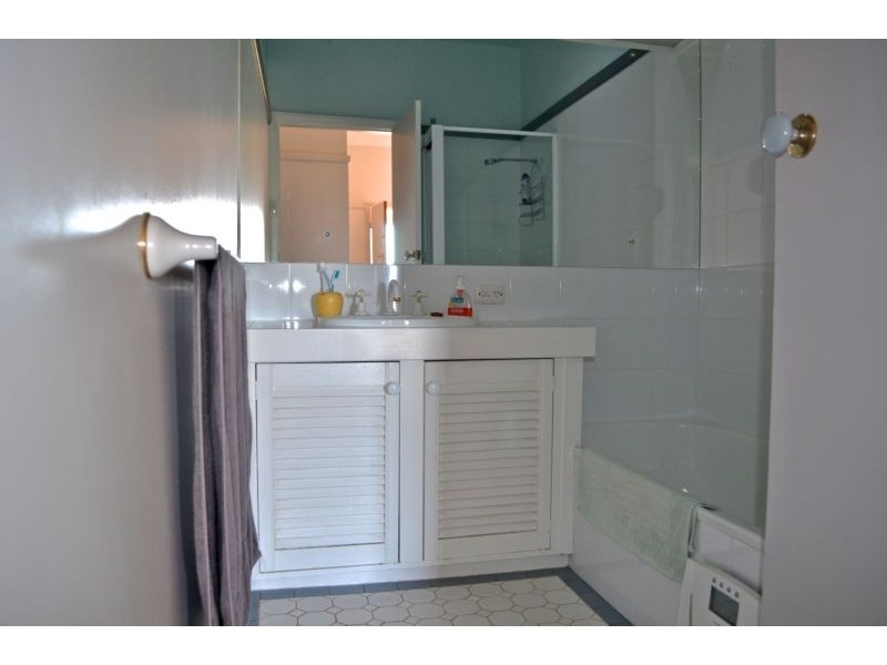 219 Neale Street, Flora Hill VIC 3550