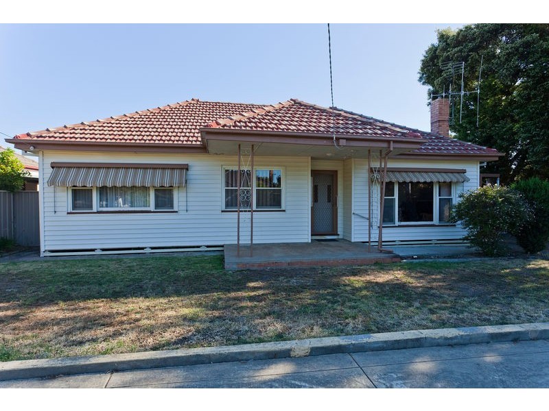 2 Graham Street, Kangaroo Flat VIC 3555