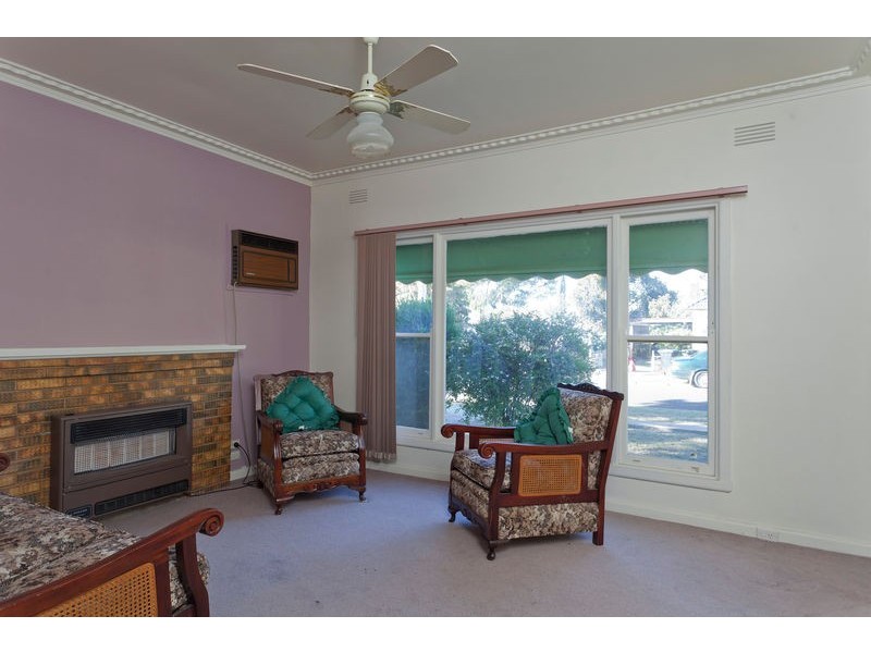 2 Graham Street, Kangaroo Flat VIC 3555