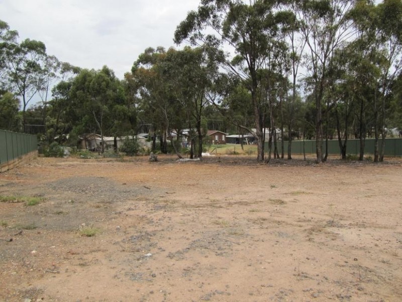 17 Fellows Place, Maiden Gully VIC 3551