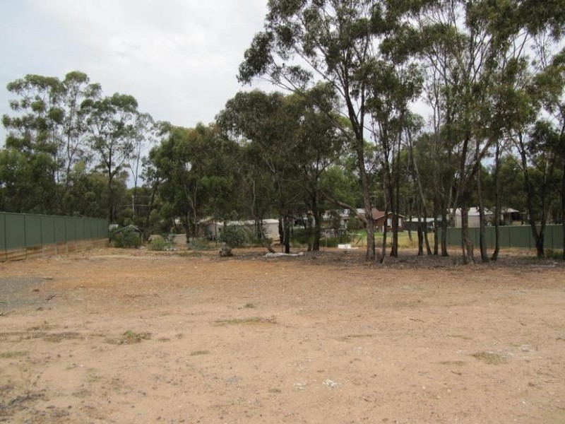 17 Fellows Place, Maiden Gully VIC 3551