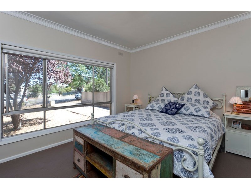 402 Napier Street, White Hills VIC 3550