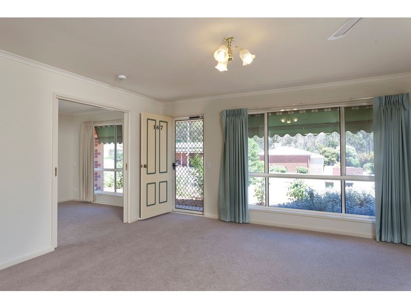 167 Broad Parade, Spring Gully VIC 3550