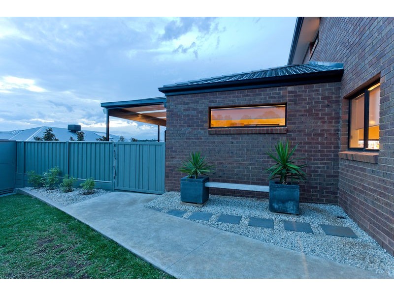 45 Browning Street, Kangaroo Flat VIC 3555