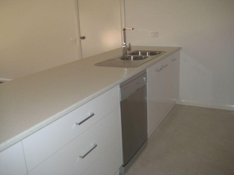 2/27 MacDougall Road, Golden Square VIC 3555