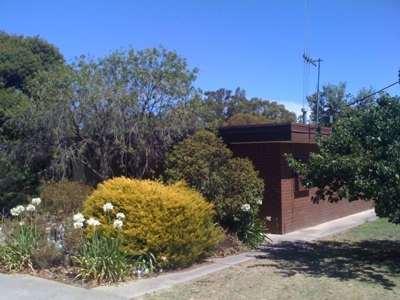 1/247 MacKenzie Street west, Kangaroo Flat VIC 3555