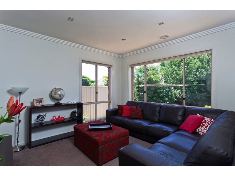 6 Dowker Street, Epsom VIC 3551