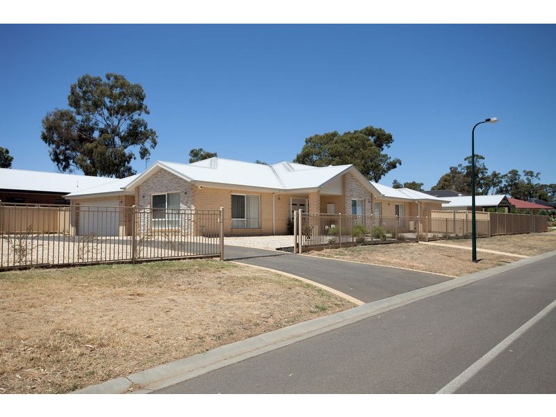 1 Saddle Court, Maiden Gully VIC 3551