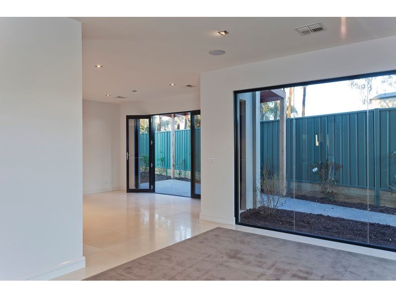 2 The Crest, Kennington VIC 3550