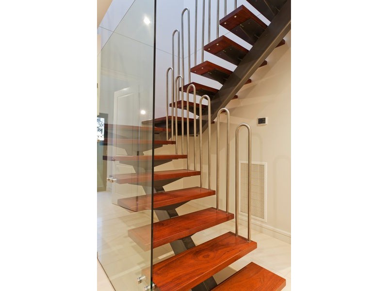 2 The Crest, Kennington VIC 3550