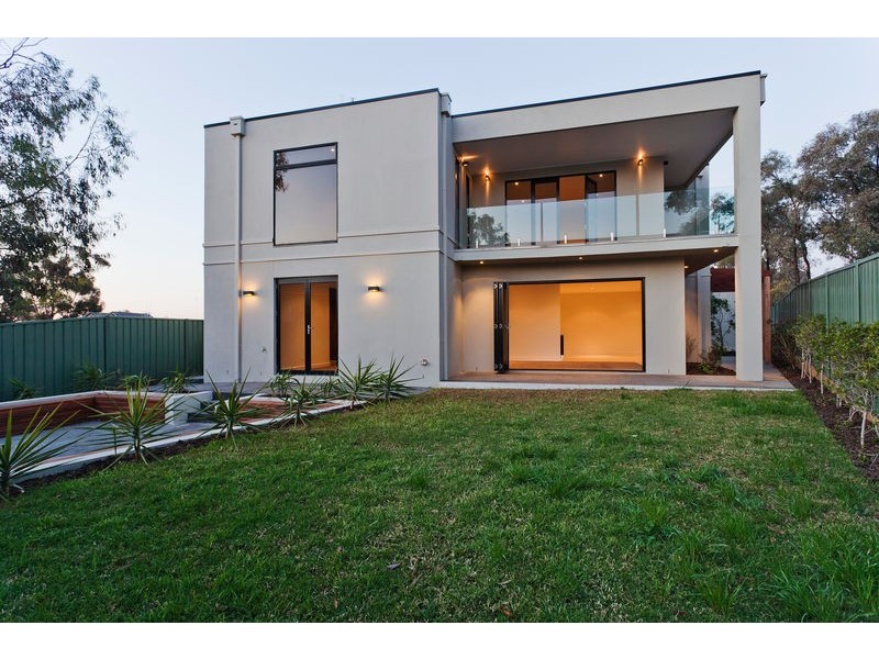 2 The Crest, Kennington VIC 3550