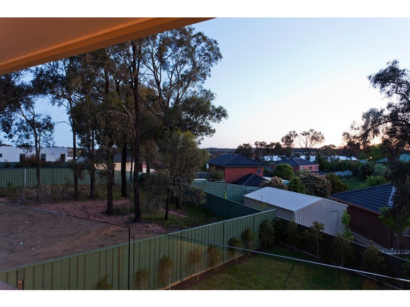 2 The Crest, Kennington VIC 3550