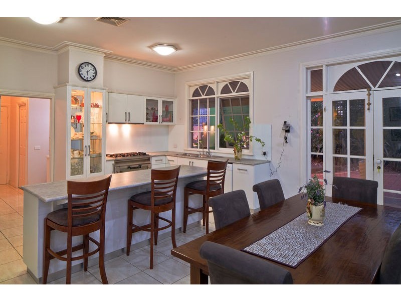 4 Essex Court, Strathdale VIC 3550