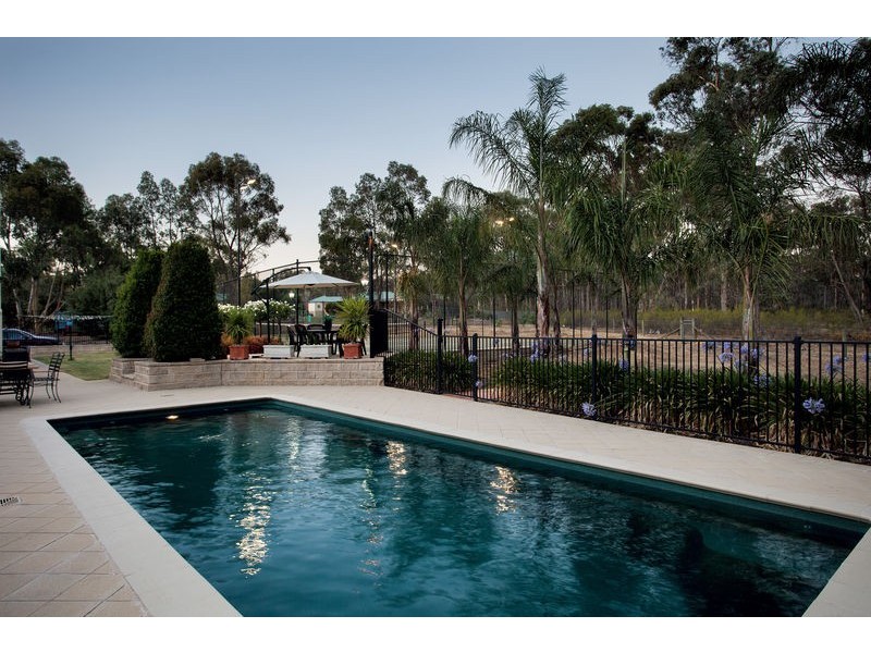 6 Woodlea Close, Strathfieldsaye VIC 3551