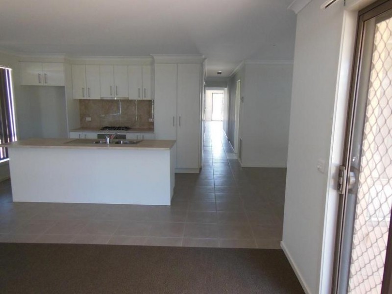 22 Allen Street, Epsom VIC 3551