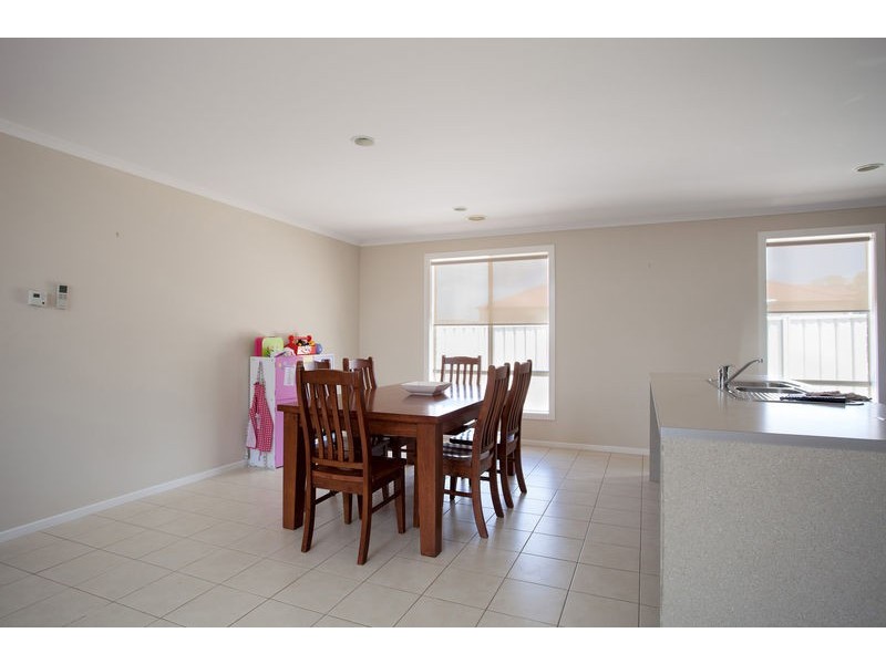 9 Cooba Drive, Epsom VIC 3551