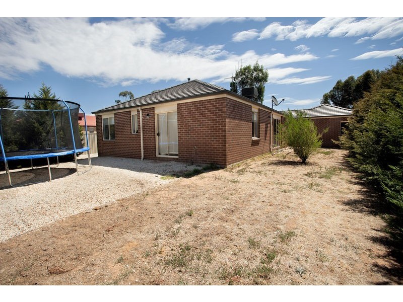 9 Cooba Drive, Epsom VIC 3551