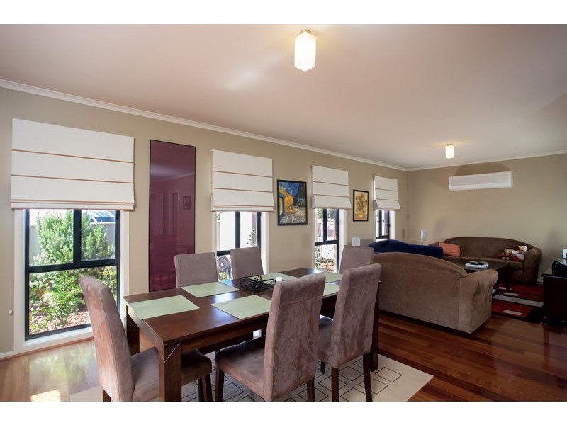 18 Symes Street, Kangaroo Flat VIC 3555
