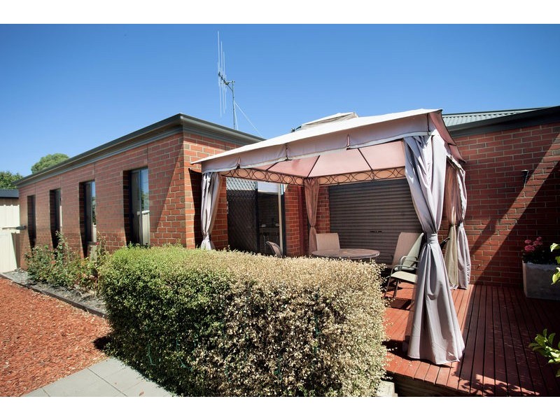 18 Symes Street, Kangaroo Flat VIC 3555