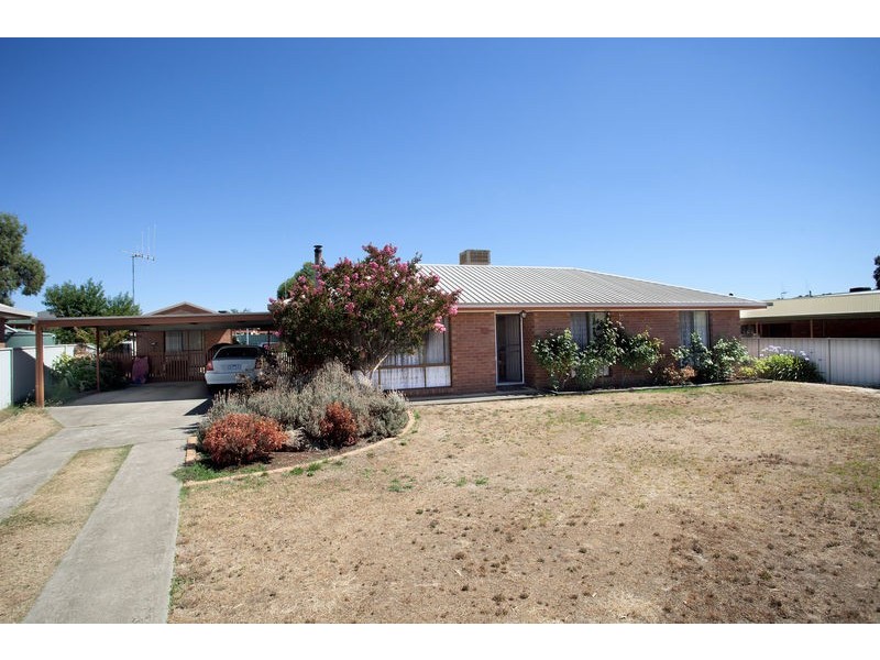 32 Redwood Drive, Strathfieldsaye VIC 3551