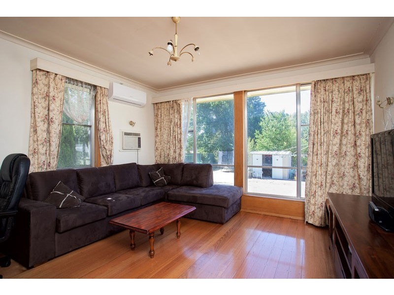 15 MacKenzie Street West, Golden Square VIC 3555