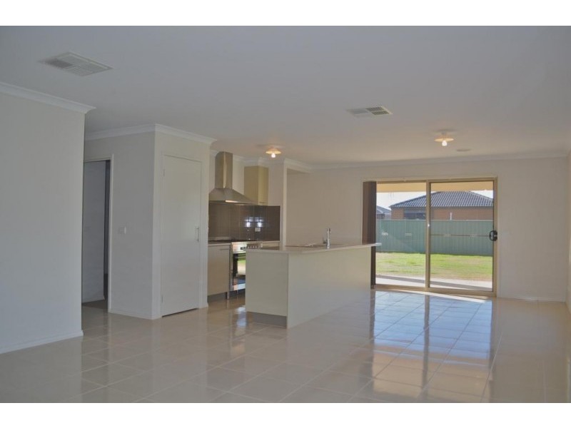 15 Millewa Drive, Epsom VIC 3551