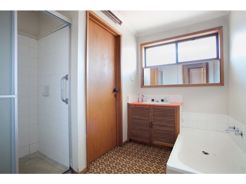 2/5 Carpenter Street, Kangaroo Flat VIC 3555