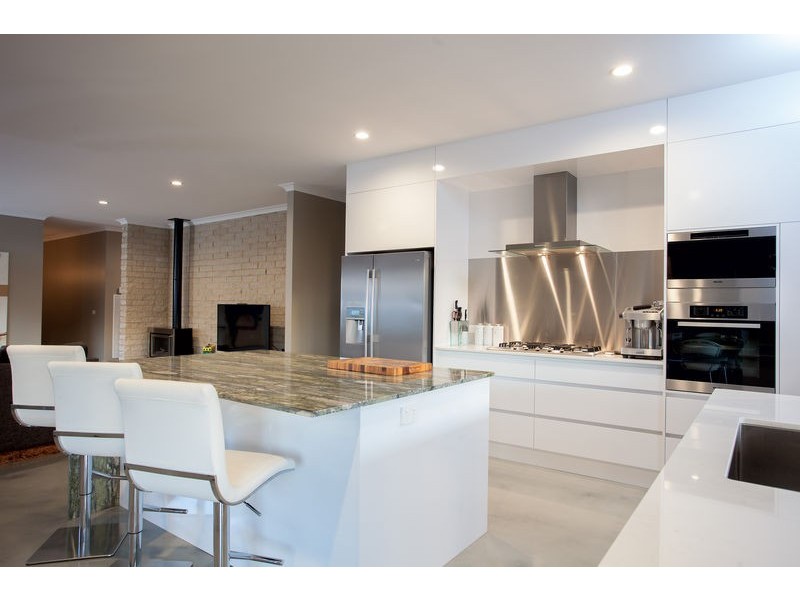 5 Illoura Place, Strathfieldsaye VIC 3551