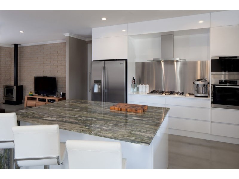 5 Illoura Place, Strathfieldsaye VIC 3551