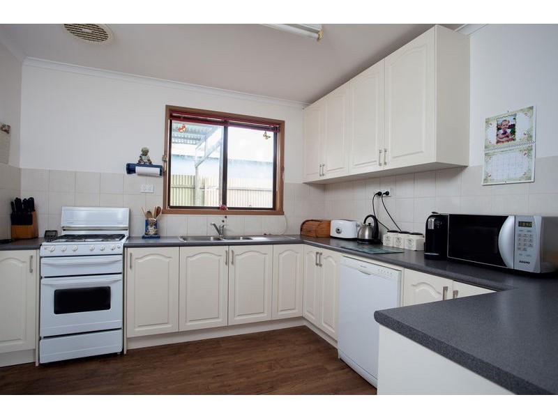 64 Green Street, California Gully VIC 3556