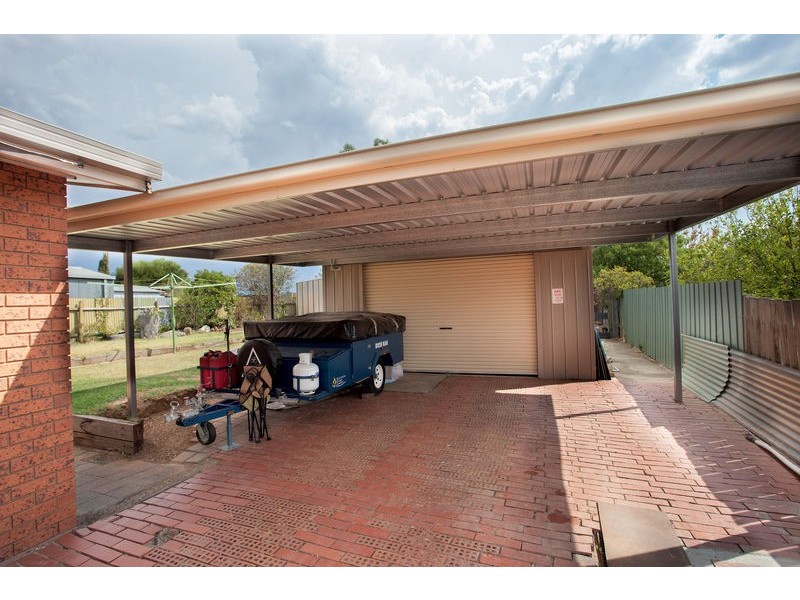 64 Green Street, California Gully VIC 3556