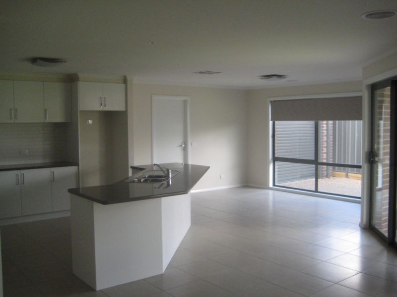 24 Kingston Drive, Eaglehawk VIC 3556