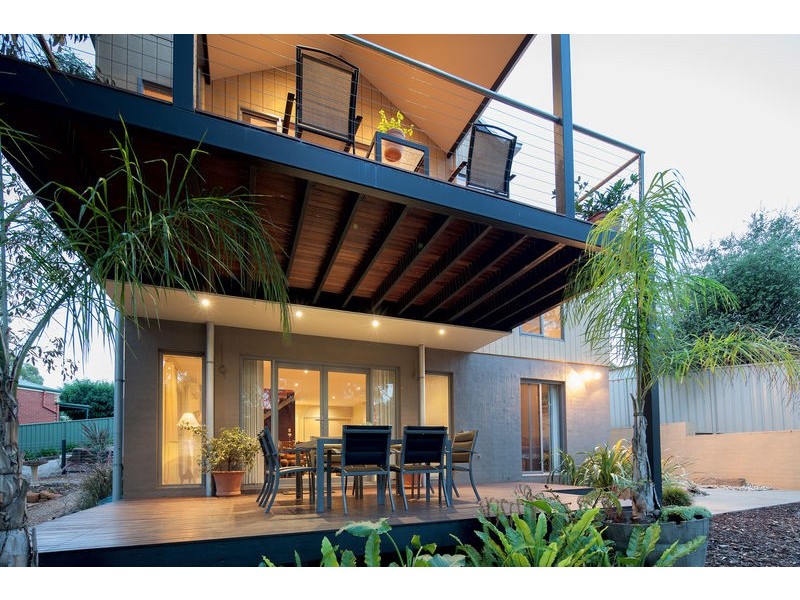 5 Joshua Court, Flora Hill VIC 3550