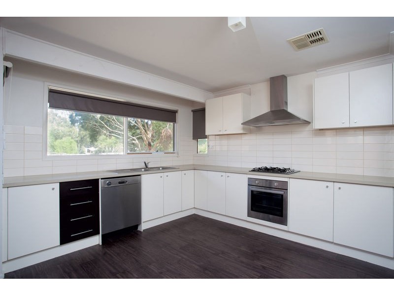 75 Lawson Street, Spring Gully VIC 3550