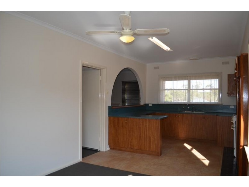 13 Archer Street, Kangaroo Flat VIC 3555