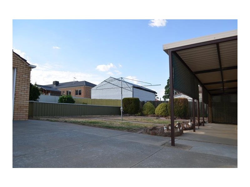 13 Archer Street, Kangaroo Flat VIC 3555