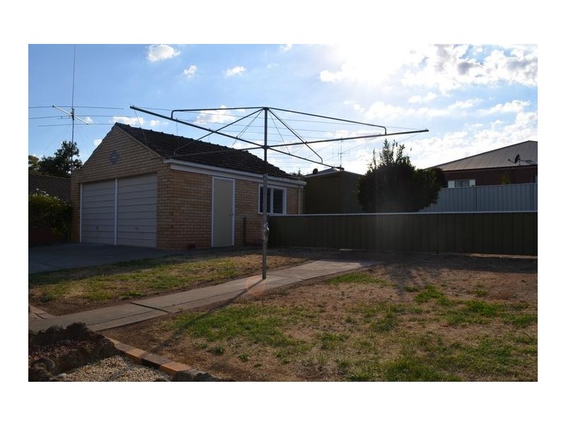 13 Archer Street, Kangaroo Flat VIC 3555