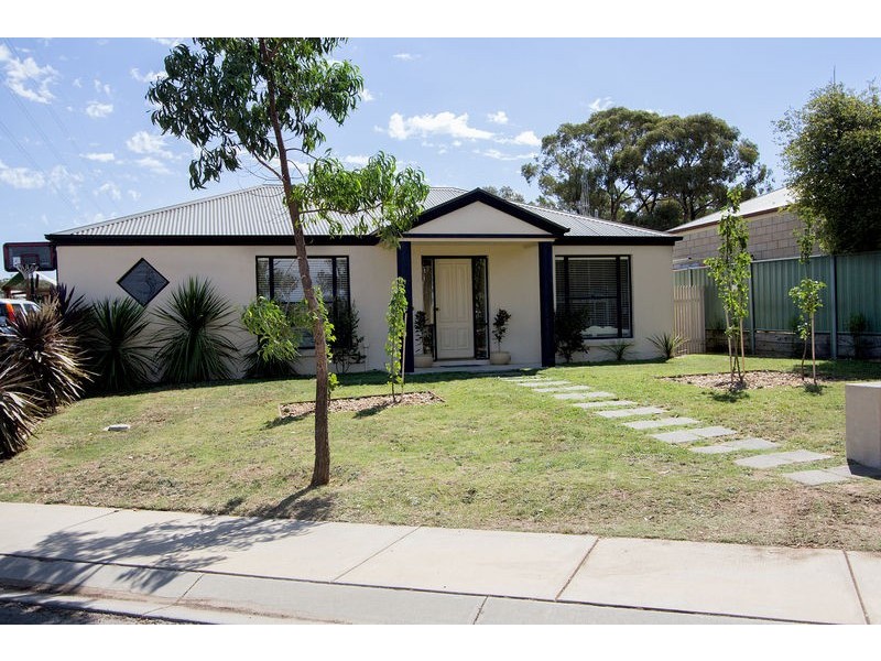 36 Norelle Crescent, Golden Square VIC 3555