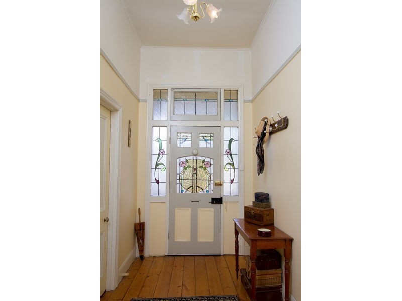 7 Carolin Street, Flora Hill VIC 3550