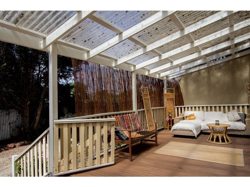 7 Carolin Street, Flora Hill VIC 3550