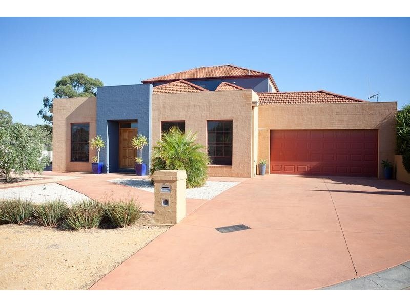 3 Mikado Place, Golden Square VIC 3555